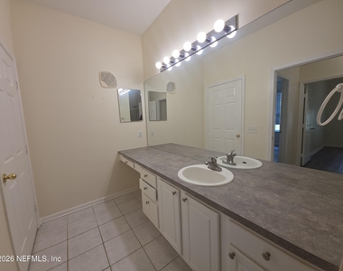 10550 Baymeadows Road - Photo Thumbnail 7