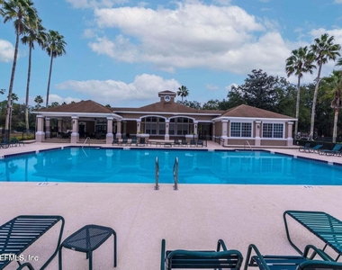 10550 Baymeadows Road - Photo Thumbnail 14