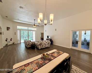 2411 Golfview Drive - Photo Thumbnail 3