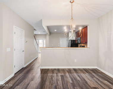 3736 Windmaker Way - Photo Thumbnail 13