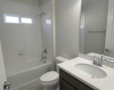 34048 Lavender Parke Drive - Photo Thumbnail 17