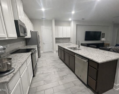 34048 Lavender Parke Drive - Photo Thumbnail 12