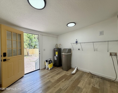 717 King Street - Photo Thumbnail 19