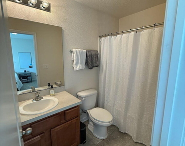 705 Servia Drive - Photo Thumbnail 10