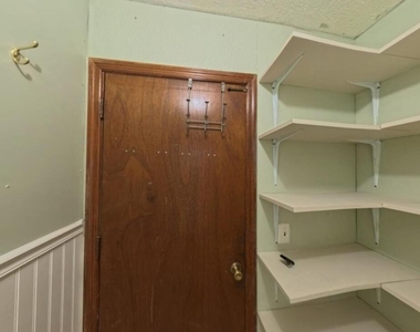 3054 Cobblewood Lane W - Photo Thumbnail 9