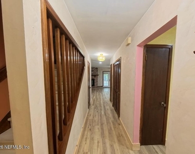 3054 Cobblewood Lane W - Photo Thumbnail 7