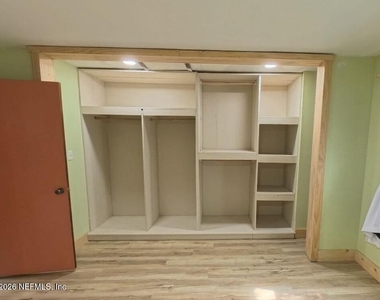3054 Cobblewood Lane W - Photo Thumbnail 13