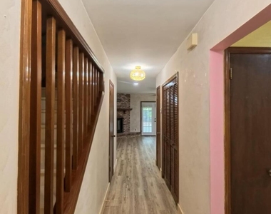 3054 Cobblewood Lane W - Photo Thumbnail 4