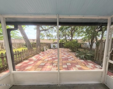 3054 Cobblewood Lane W - Photo Thumbnail 22