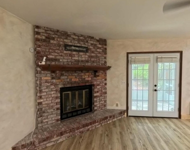 3054 Cobblewood Lane W - Photo Thumbnail 5