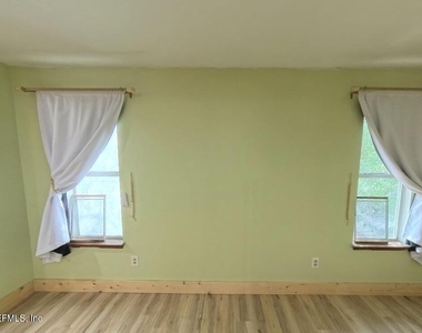 3054 Cobblewood Lane W - Photo Thumbnail 9