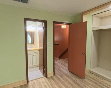 3054 Cobblewood Lane W - Photo Thumbnail 8