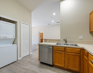 6099 Maggies Circle - Photo Thumbnail 9