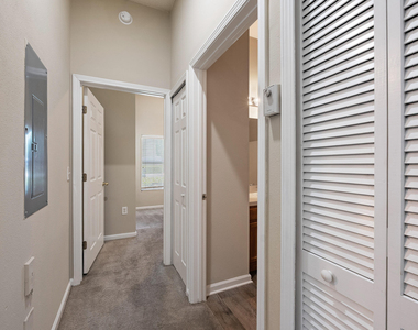 6099 Maggies Circle - Photo Thumbnail 12