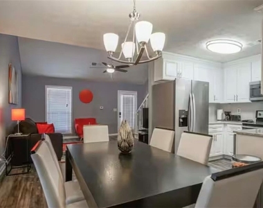 846 Park Place - Photo Thumbnail 8