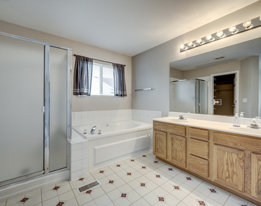 2631 Flagstone Circle - Photo Thumbnail 18