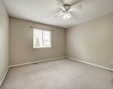2631 Flagstone Circle - Photo Thumbnail 16