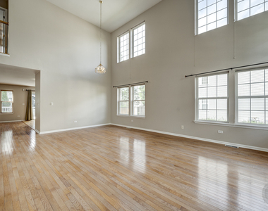2631 Flagstone Circle - Photo Thumbnail 7