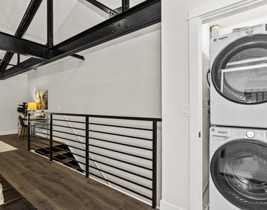 1453 Maple Avenue - Photo Thumbnail 9