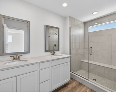 2635 Lohan Way - Photo Thumbnail 15