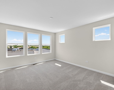 2635 Lohan Way - Photo Thumbnail 13