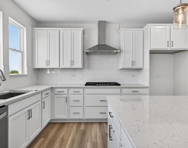 2635 Lohan Way - Photo Thumbnail 11