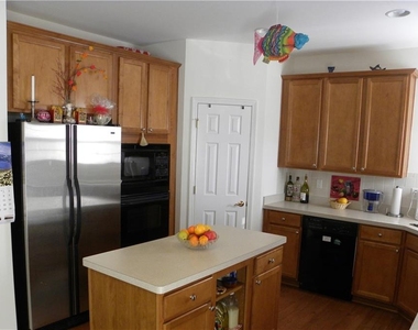 5876 Rue Villa Lane - Photo Thumbnail 3