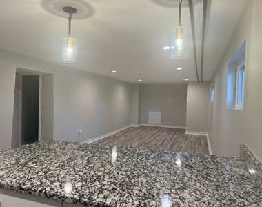 6758 S Karlov Avenue - Photo Thumbnail 8