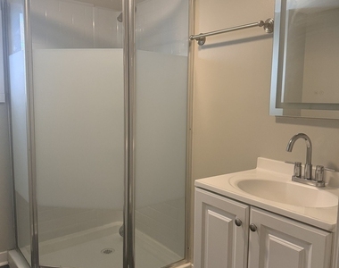 6758 S Karlov Avenue - Photo Thumbnail 12