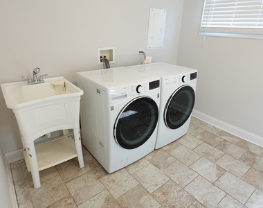 5834 W 89th Place - Photo Thumbnail 24