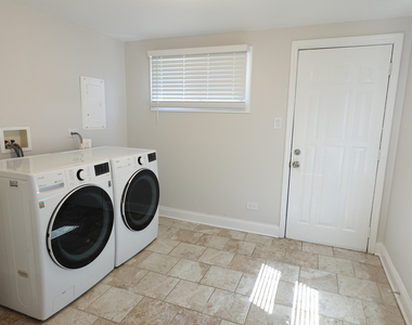 5834 W 89th Place - Photo Thumbnail 23