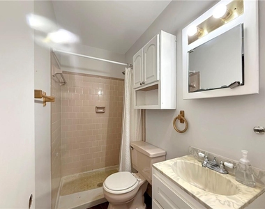 10624 Woodcock Street - Photo Thumbnail 11