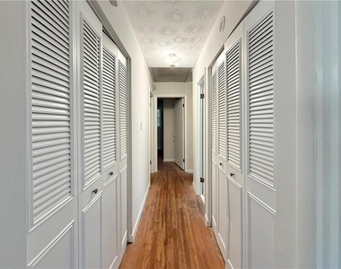10624 Woodcock Street - Photo Thumbnail 5