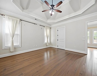 5869 Chickasaw Lane - Photo Thumbnail 9
