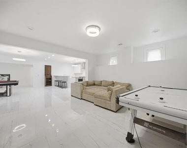 5869 Chickasaw Lane - Photo Thumbnail 28