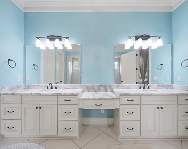 5869 Chickasaw Lane - Photo Thumbnail 14