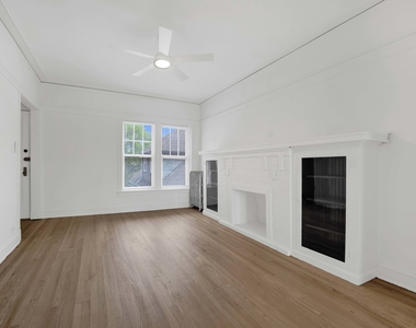 2107 W Eastwood Avenue - Photo Thumbnail 6