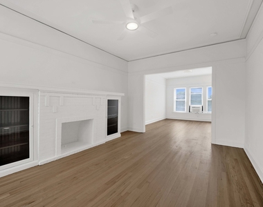 2107 W Eastwood Avenue - Photo Thumbnail 7