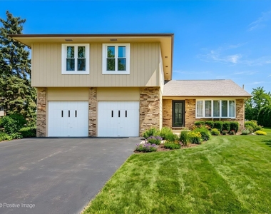 887 Braintree Lane - Photo Thumbnail 1