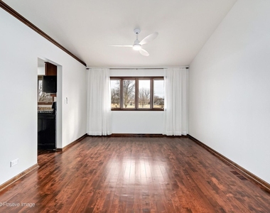 887 Braintree Lane - Photo Thumbnail 10