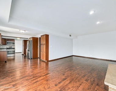 887 Braintree Lane - Photo Thumbnail 6