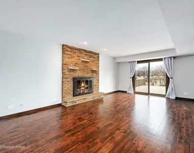 887 Braintree Lane - Photo Thumbnail 11