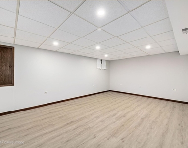 887 Braintree Lane - Photo Thumbnail 21