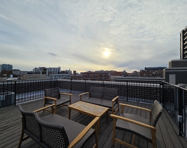 22 N Aberdeen Street - Photo Thumbnail 16