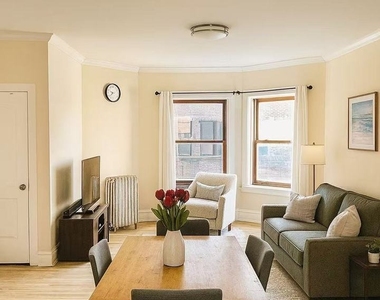5551 S Kimbark Avenue - Photo Thumbnail 3