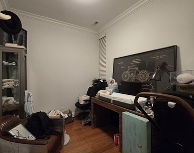 20 N Aberdeen Street - Photo Thumbnail 6