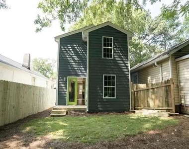 954 Parsons Street Sw - Photo Thumbnail 11