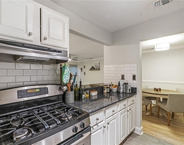6800 Glenridge Drive - Photo Thumbnail 14
