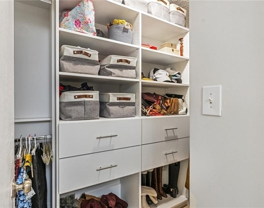 6800 Glenridge Drive - Photo Thumbnail 21