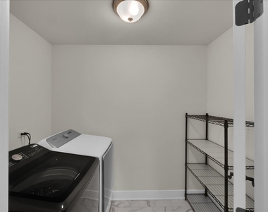 29w710 Cambridge Court - Photo Thumbnail 19